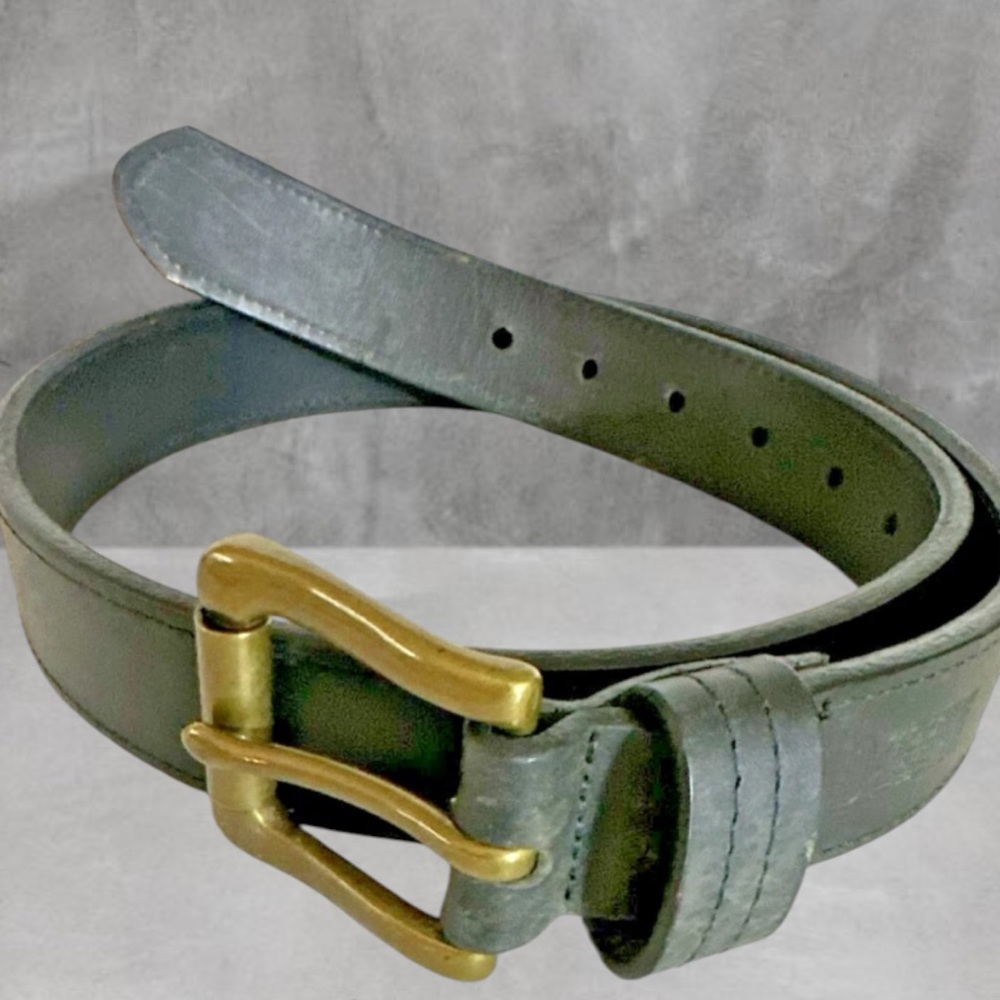 DULUTH TRADING Co. Thick Black Leather Belt Size 32 Brass Buckle